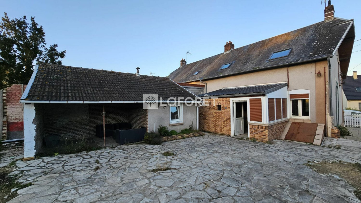 3 rooms House in Mennessis, France No. 210209