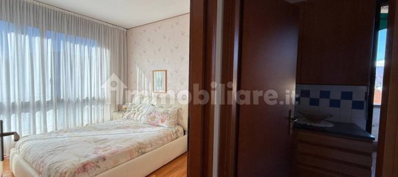 5 bedrooms Apartment in Campione d'Italia, Italy No. 76720 4