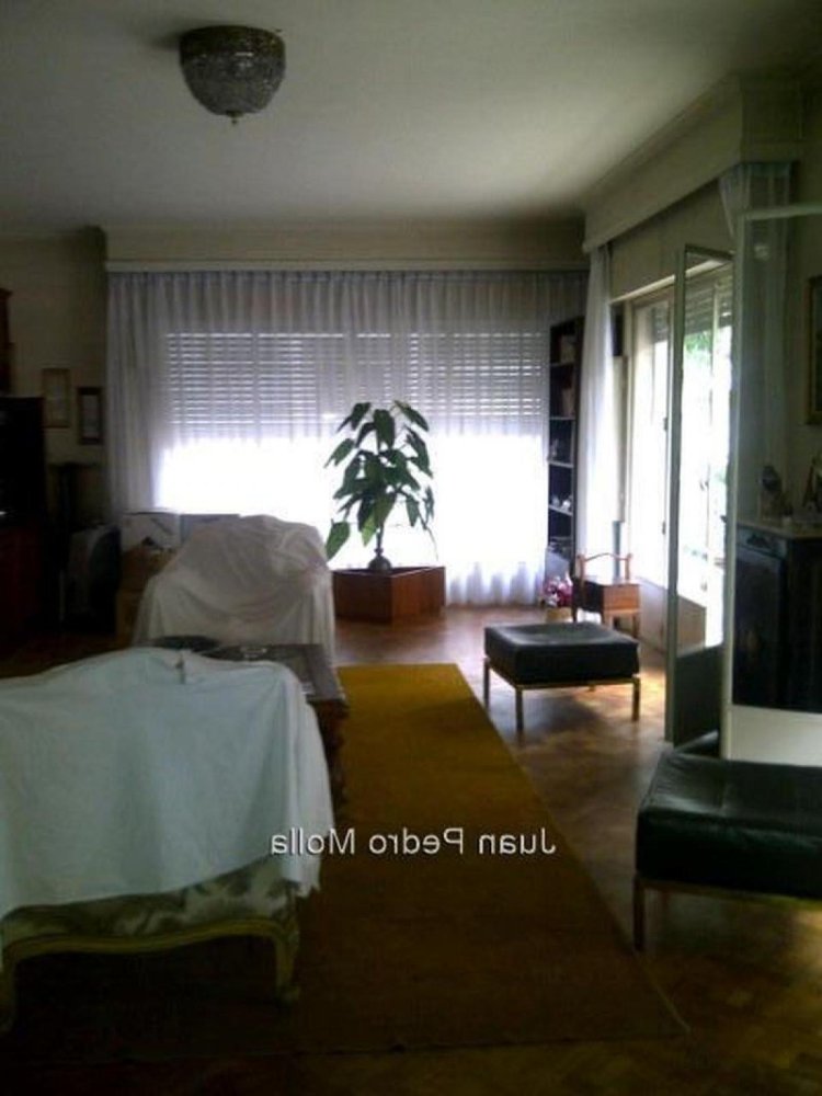 3 bedrooms Apartment in Montevideo, Uruguay No. 7137