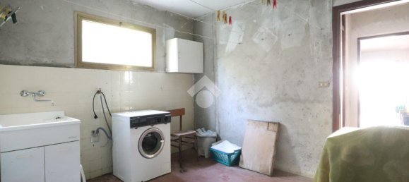 4-salle Maison à Udine, Italy No. 14898 28