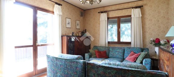 4-salle Maison à Udine, Italy No. 14898 8