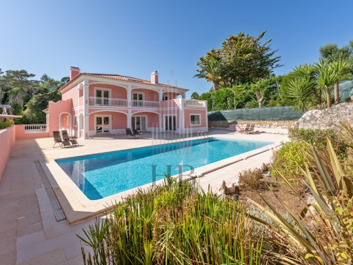 5 bedrooms Villa in Sintra, Portugal No. 253345