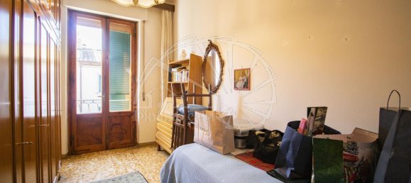 5-Zimmer Haus in Prato, Italy, Nr. 21585 9