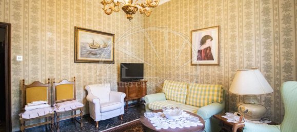 5-Zimmer Haus in Prato, Italy, Nr. 21585 11