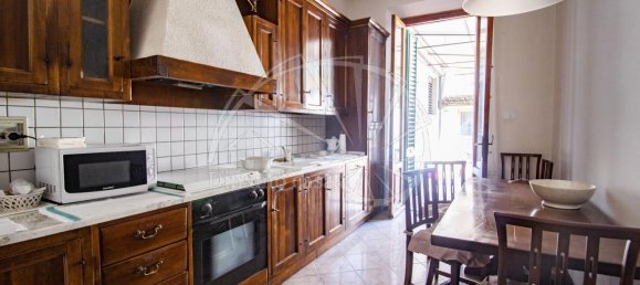 5-Zimmer Haus in Prato, Italy, Nr. 21585 4
