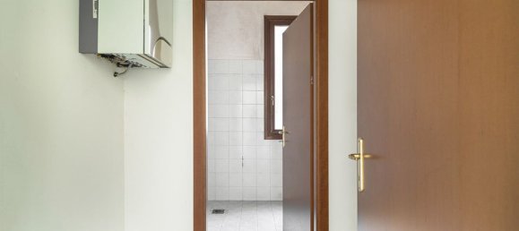 Oficina en Fossalta di Piave, Italy 90 m² No. 310999 14