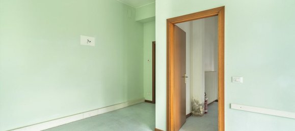 Oficina en Fossalta di Piave, Italy 90 m² No. 310999 2