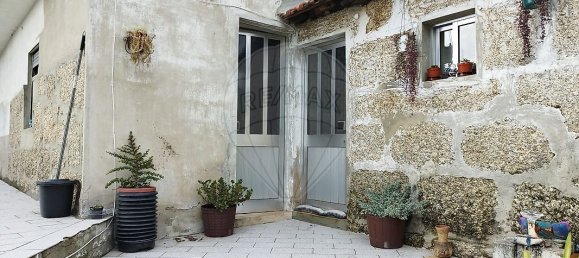 2 bedrooms House in Marco de Canaveses, Portugal No. 30273 5