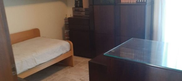 4 bedrooms Apartment in Novara, Italy No. 339581 7