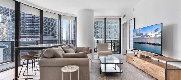 2 chambres propriété commerciale à vendre à Miami, Miami-Dade, Florida, USA № 614887 7