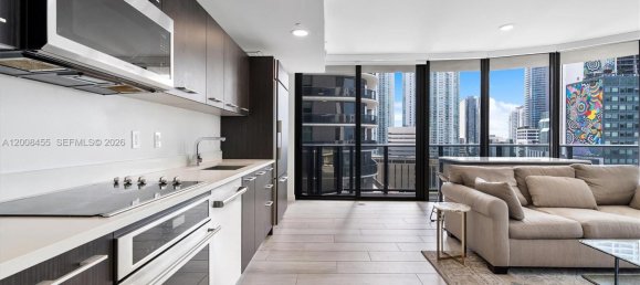 2 chambres propriété commerciale à vendre à Miami, Miami-Dade, Florida, USA № 614887 5