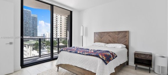 2 chambres propriété commerciale à vendre à Miami, Miami-Dade, Florida, USA № 614887 24