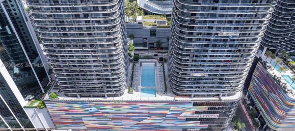 2 chambres propriété commerciale à vendre à Miami, Miami-Dade, Florida, USA № 614887 20