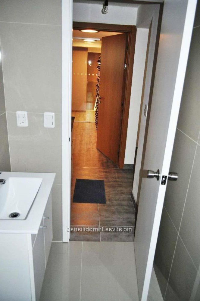  Commercial property in Montevideo, Uruguay No. 13484