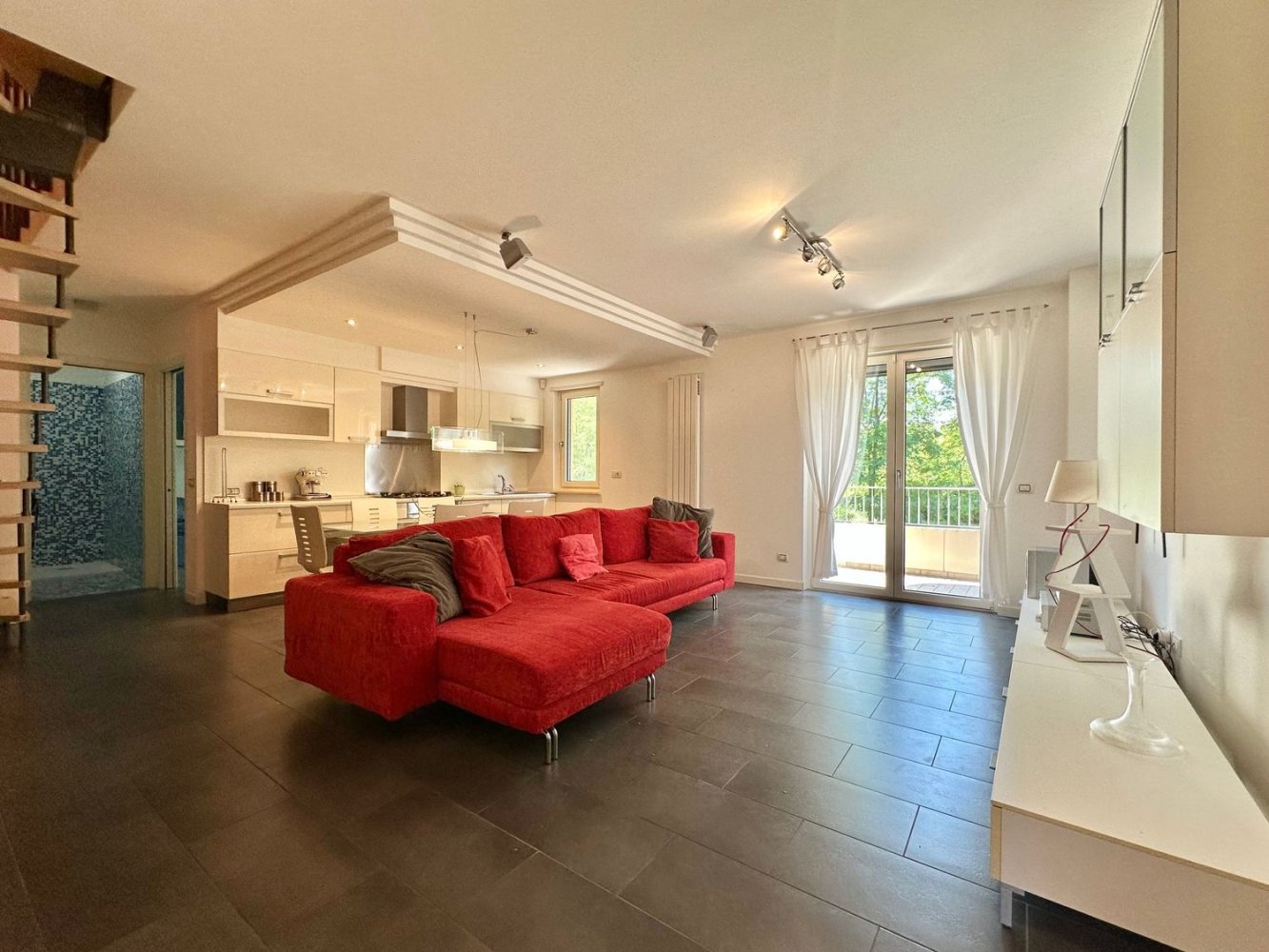 Apartamento de 4 habitaciónes en Udine, Italy No. 282440