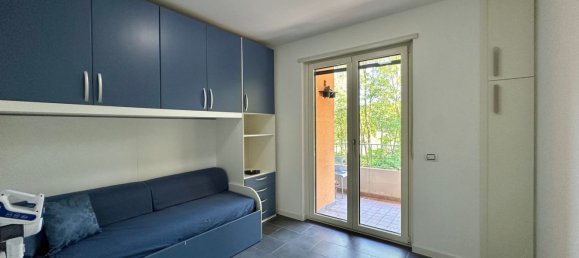 Apartamento de 4 habitaciónes en Udine, Italy No. 282440 6