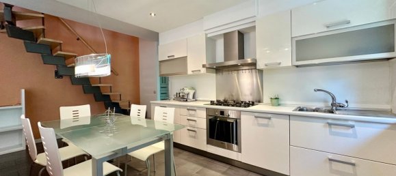 Apartamento de 4 habitaciónes en Udine, Italy No. 282440 4