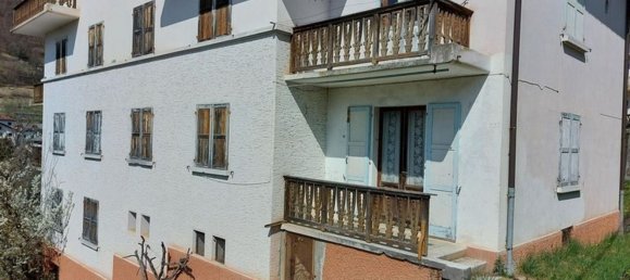 4 rooms Apartment in Sovramonte, Italy No. 142996 9