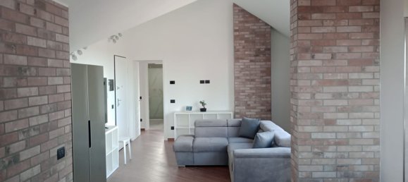 Ático de 4 habitaciónes en Valenza, Italy No. 251495 2