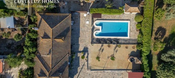 4 bedrooms House in Arcos de la Frontera, Spain No. 182702 3