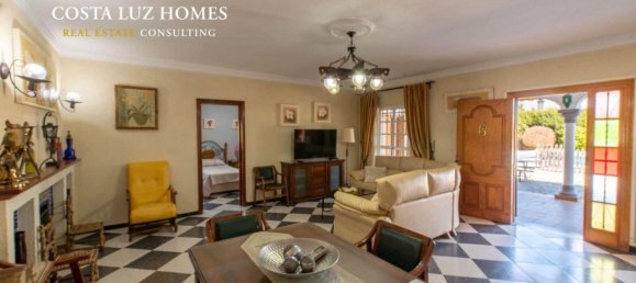 4 bedrooms House in Arcos de la Frontera, Spain No. 182702 7