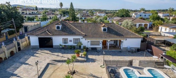4 bedrooms House in Arcos de la Frontera, Spain No. 182702 2