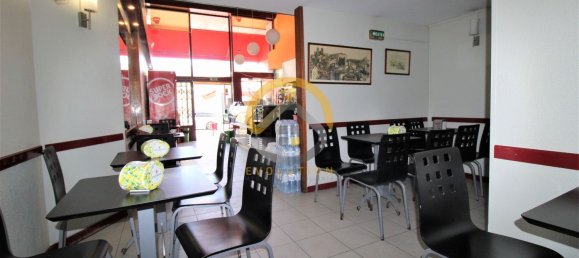 Propriété commerciale à Porto, Portugal 100m² No. 81974 5