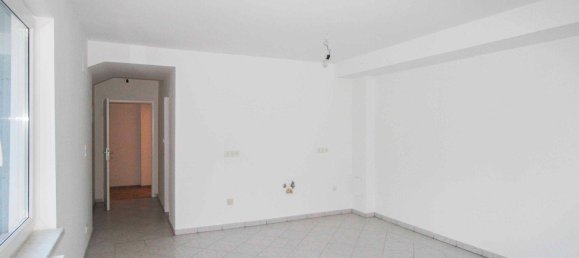 Apartamento de 3 dormitorios en Altenmarkt an der Triesting, Austria No. 19184 4