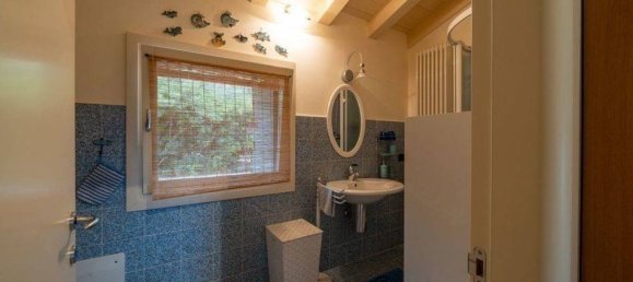 Villa de 4 dormitorios en Campo nell'Elba, Italy No. 106316 10