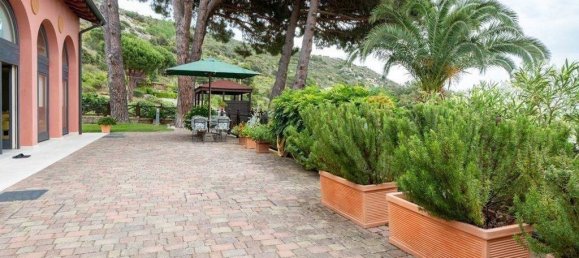 Villa de 4 dormitorios en Campo nell'Elba, Italy No. 106316 2