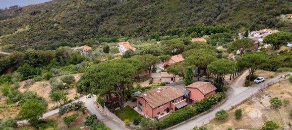 Villa de 4 dormitorios en Campo nell'Elba, Italy No. 106316 35