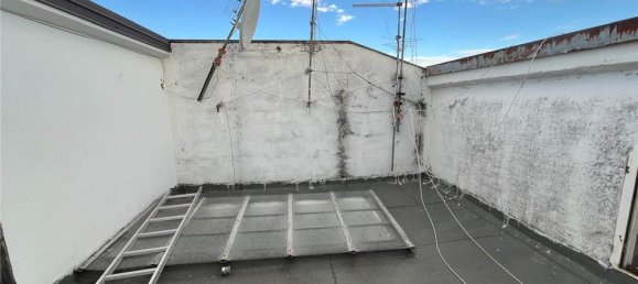 3 Schlafzimmer Penthouse in Verona, Italy, Nr. 266309 29