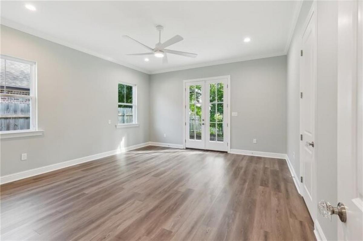 3 bedrooms House in River Ridge, USA No. 382120