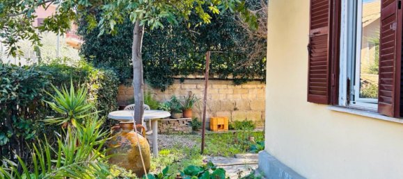 6 rooms Villa in Rome, Italy No. 80063 4