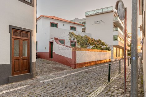 8 bedrooms House in Machico, Portugal No. 186582