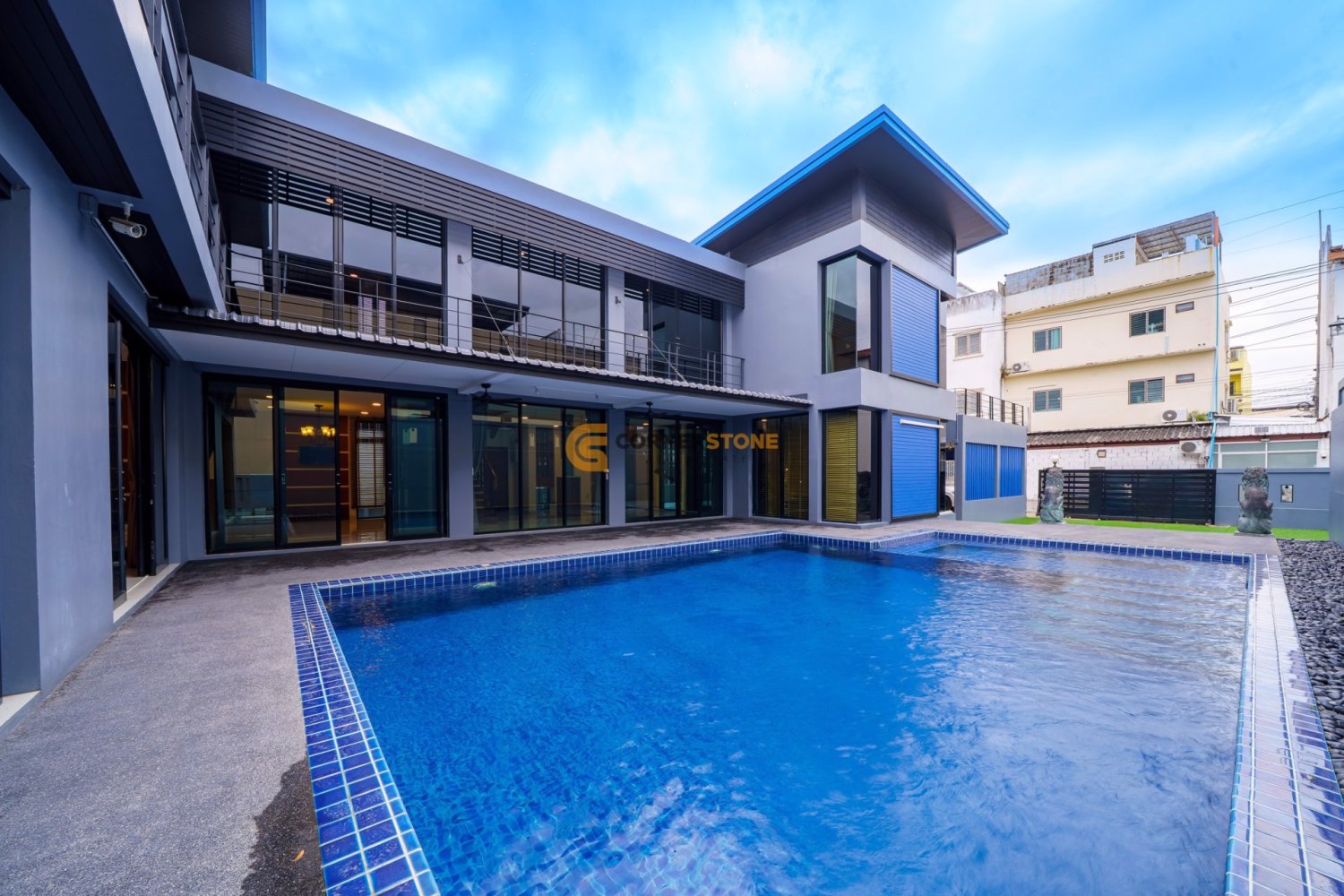 Maison à Pattaya, Thailand 670m² No. 70077