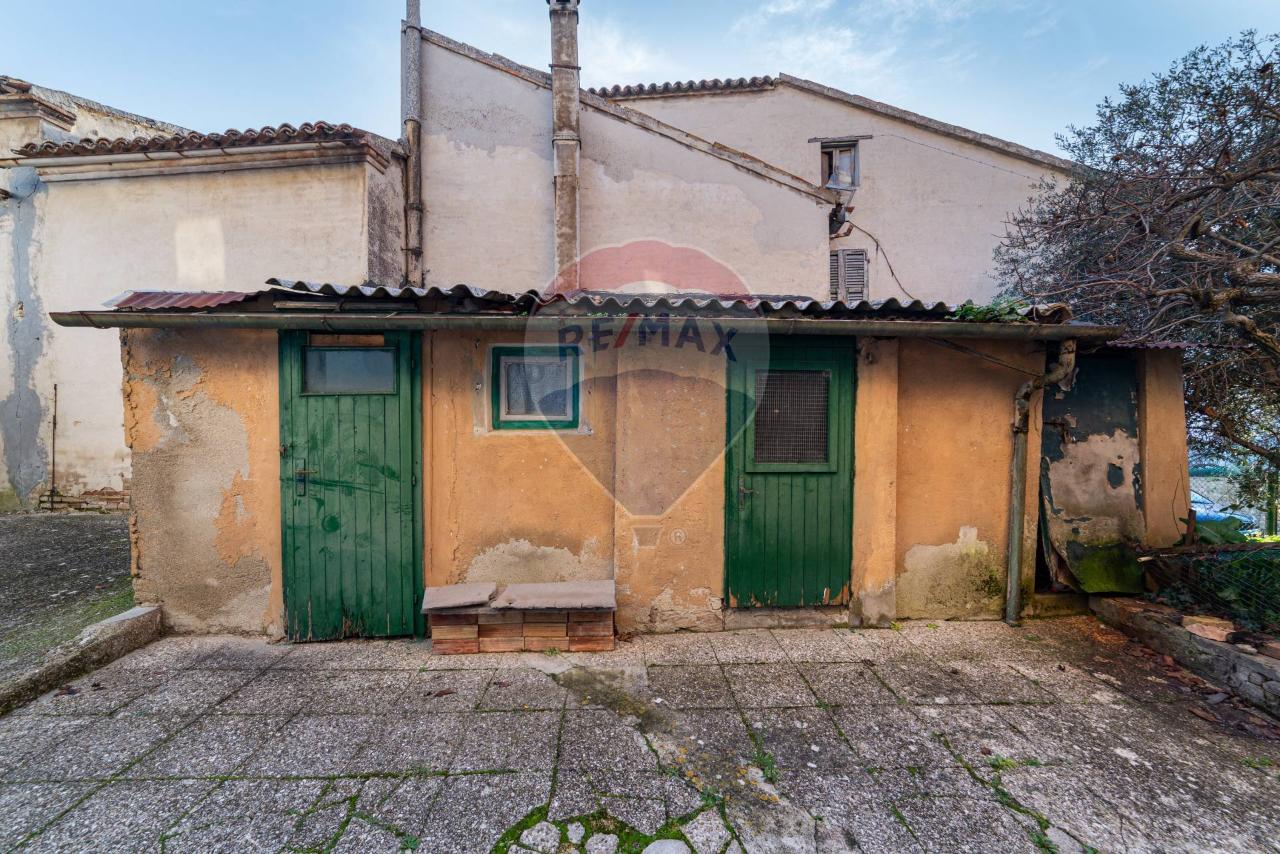 4 rooms House in Santa Maria Nuova, Italy No. 3035