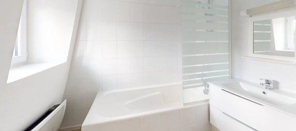 3 bedrooms House in Saint-Quentin, France No. 246608 6