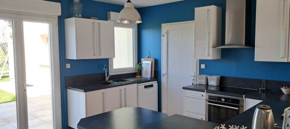 Дом с 7 комнатами в Беллебрён, Франция № 316269 2