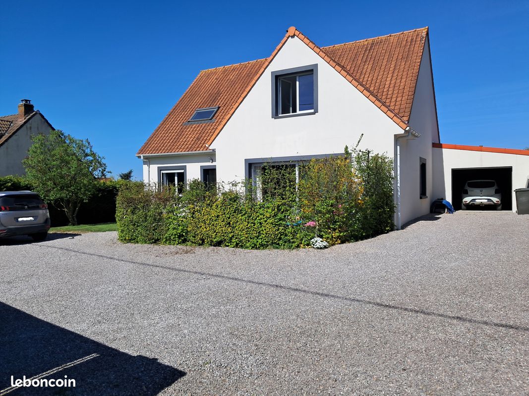 Дом с 7 комнатами в Беллебрён, Франция № 316269