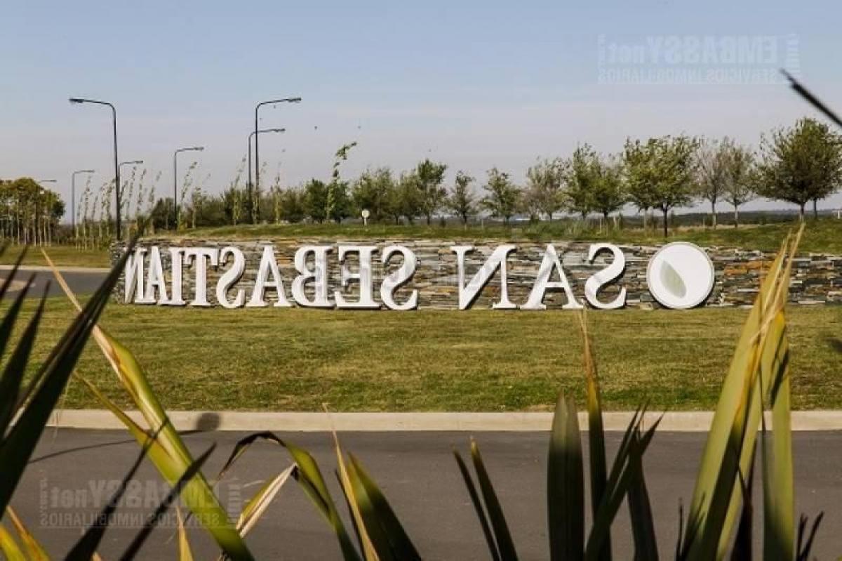  Land in Escobar, Argentina No. 119324