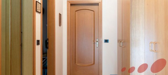 13 rooms Apartment in Gaggio Montano, Italy No. 168156 7