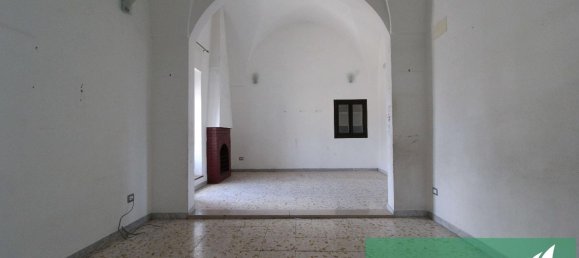 5 rooms House in Mesagne, Italy No. 117649 8