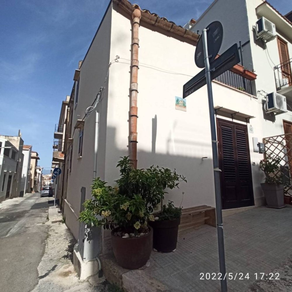 3غرفة بناية في Castellammare del Golfo, Italy رقم 272438