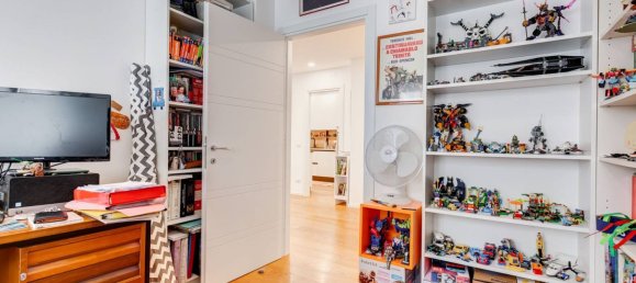 3 bedrooms Apartment in Rome, Italy No. 95075 34