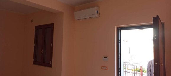 3-salle Appartement à Gravina di Catania, Italy No. 71034 3