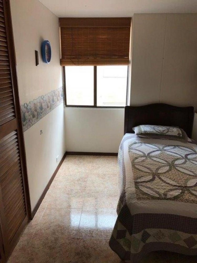 Дом с 3 спальнями в Богота, Колумбия № 12385