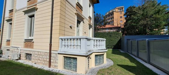 Villa de 6 dormitorios en Brescia, Italy No. 86954 2