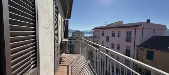 Квартира с 3 спальнями в Портоферрайо, Италия № 82141 11