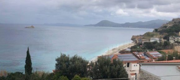 Квартира с 3 спальнями в Портоферрайо, Италия № 82141 2